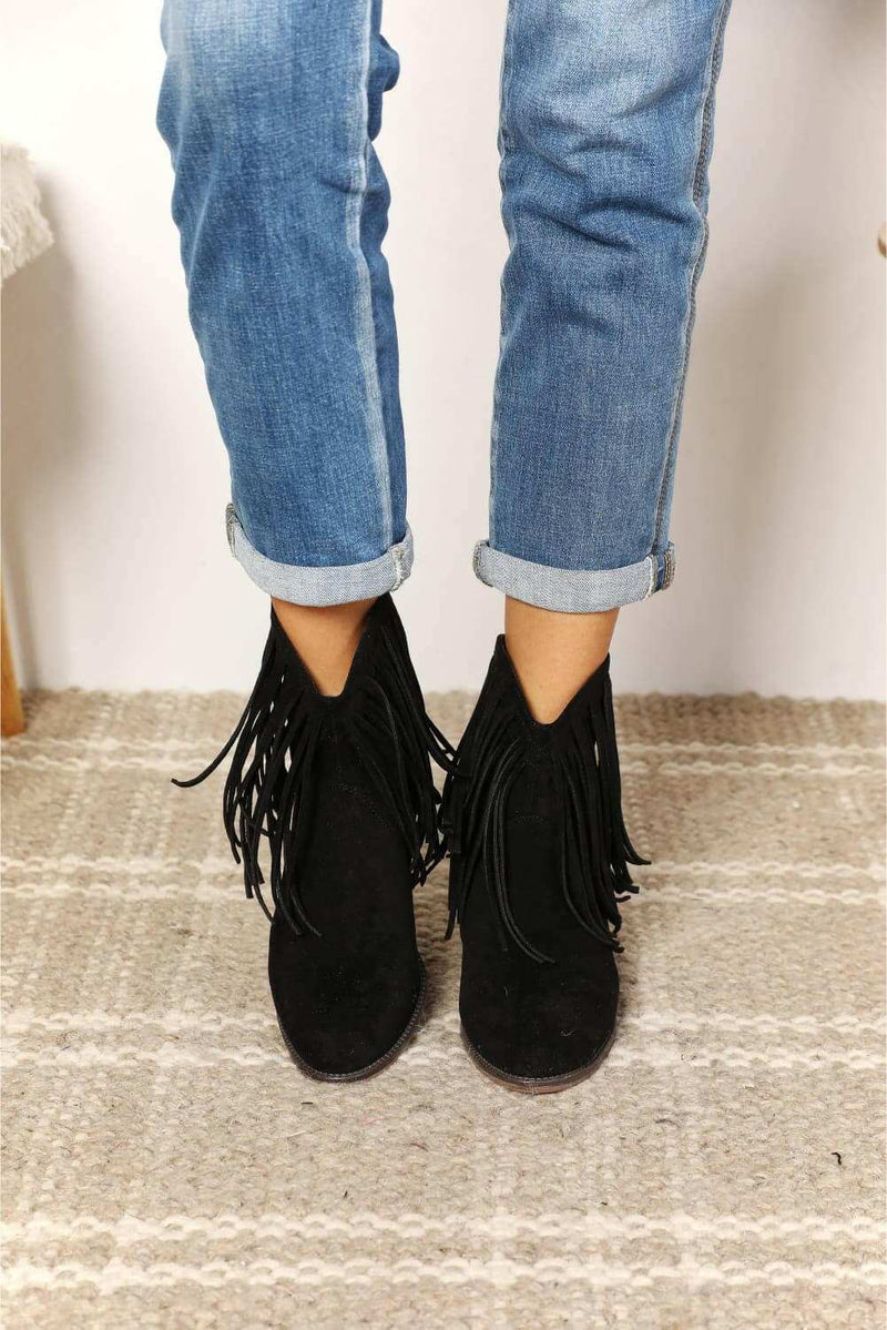 Fringe Cowboy Western Ankle Boots - Stylish & Versatile