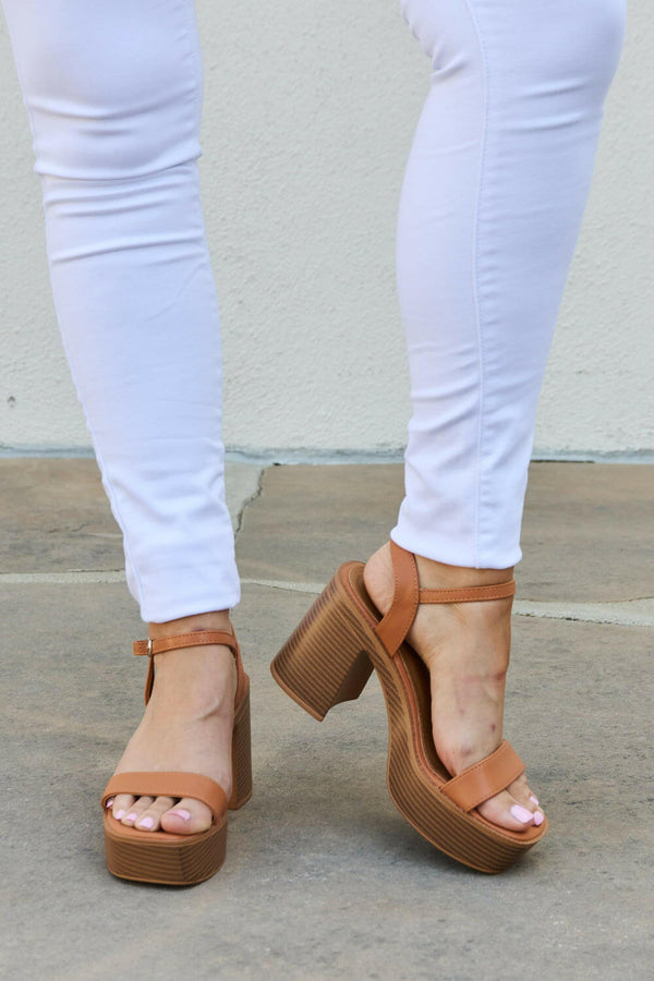 Platform Heel Sandals - Elevate Your Style with Comfort