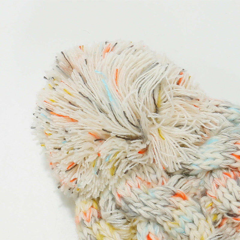 Contrast Cable-Knit Hat - Stylish Pompom Design