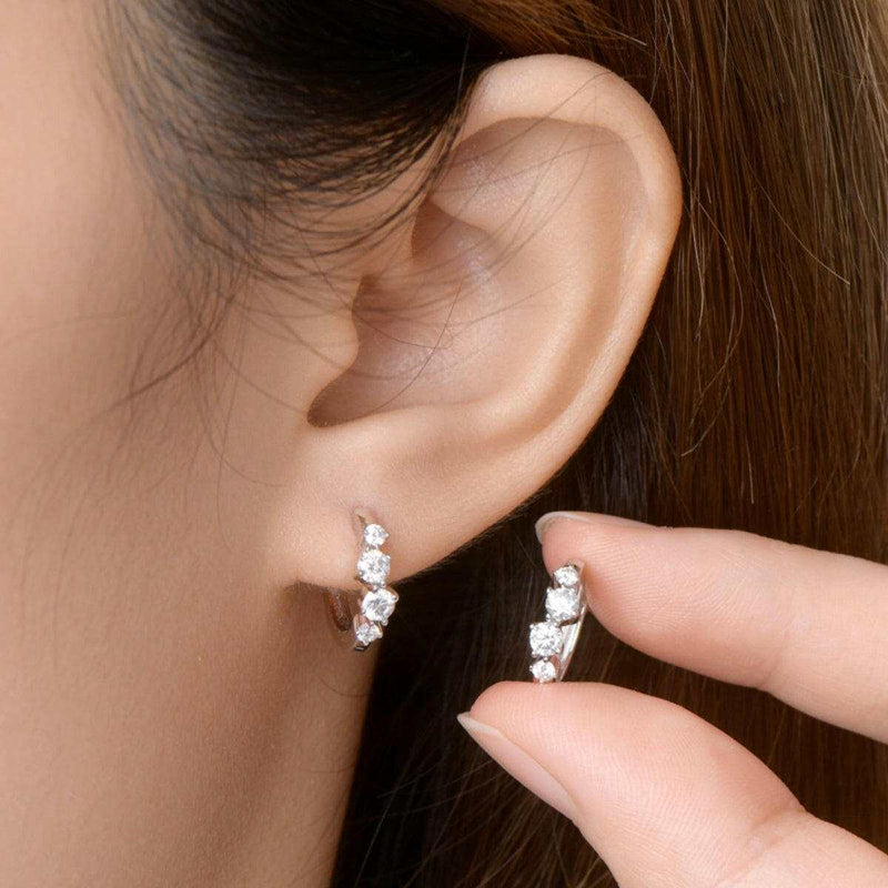 925 Sterling Silver Moissanite Huggie Earrings - Elegant Style